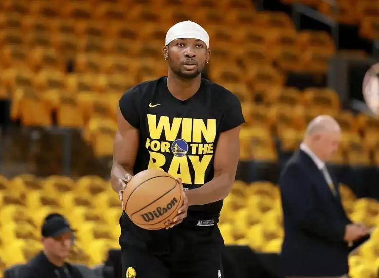 中国开云体育-欧超杯倒计时，金州勇士国际比赛日回应争议，细节引发关注，更衣室稳定，年轻球员得到机会的简单介绍