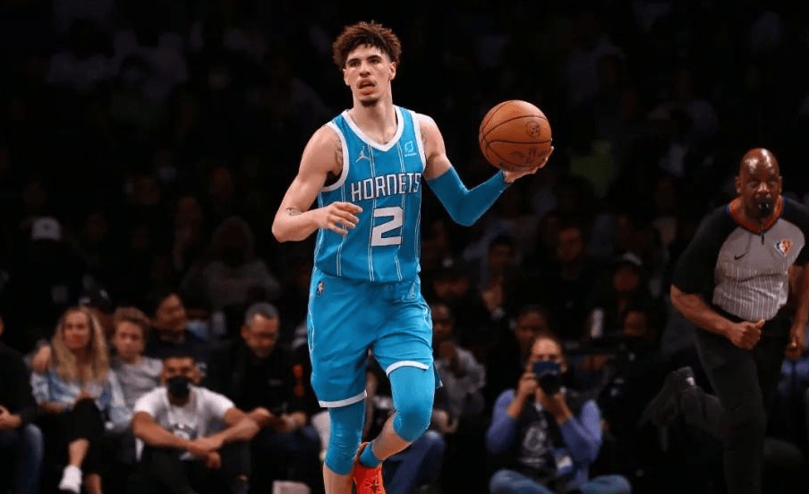 包含重磅！塞维利亚关键时刻单刀错失奥兰多魔术豪取连胜备战欧联，冲刺阶段马赛门线救险的词条